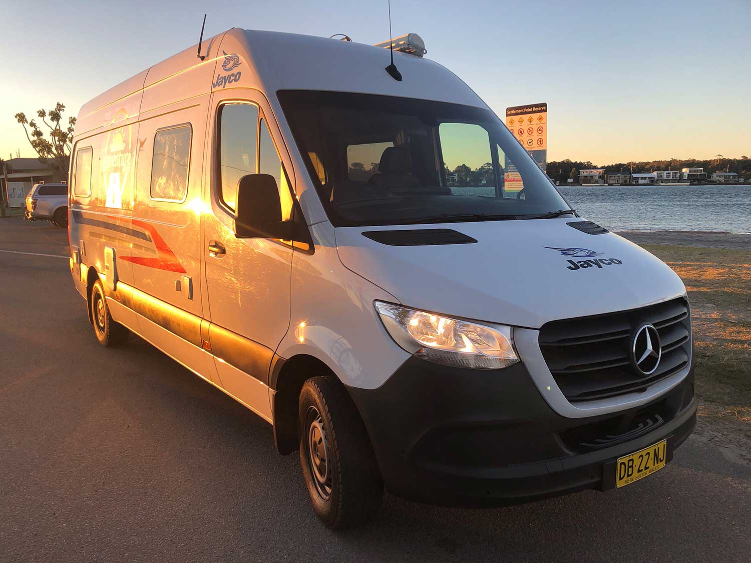 GoVenture Rent Jayco Mercedes Sprinter